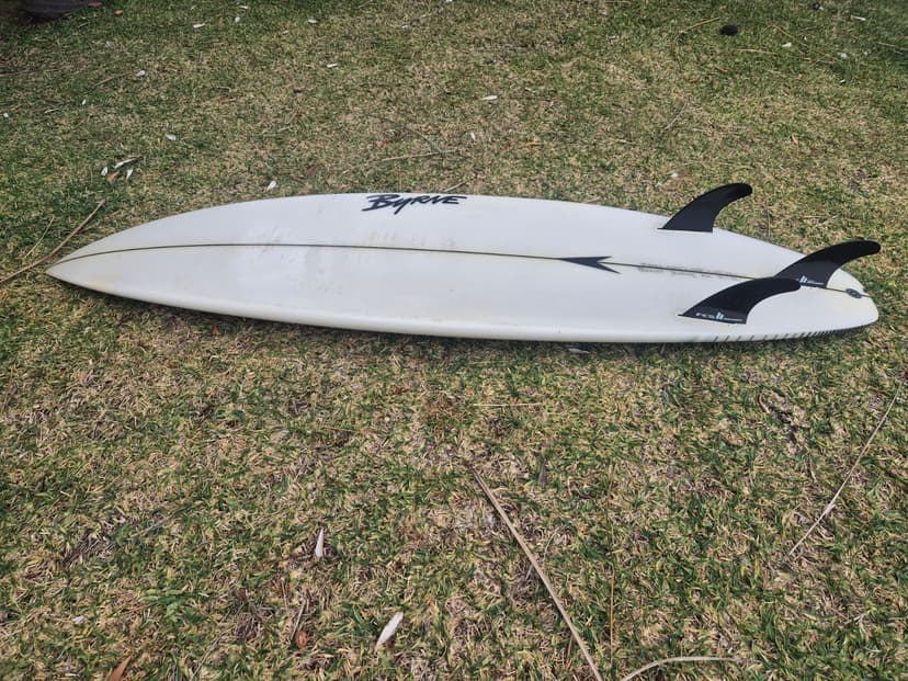 Byrne Parrish Surfboard 5'10"