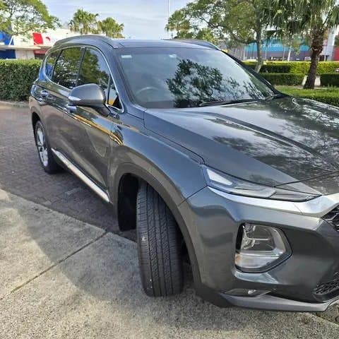 Hyundai Santa Fe SUV